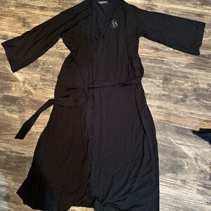 Victoria's Secret Black Women's Robe Set